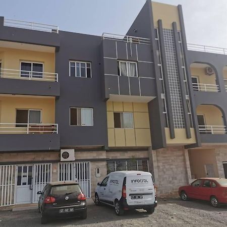 Ellen Apartamento T0 - Inforsal เอสปาร์โกส ภายนอก รูปภาพ