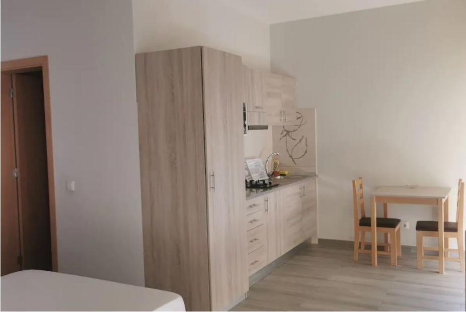 Ellen Apartamento T0 - Inforsal เอสปาร์โกส ภายนอก รูปภาพ